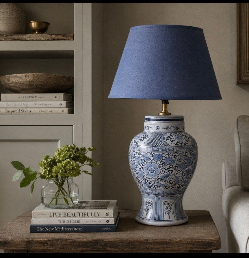 Mooie blauw witte lampenvoet, Blauw, Ophalen