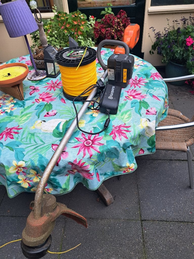husqvarna bosmaaier, Ophalen, Gebruikt, Accu, Husqvarna
