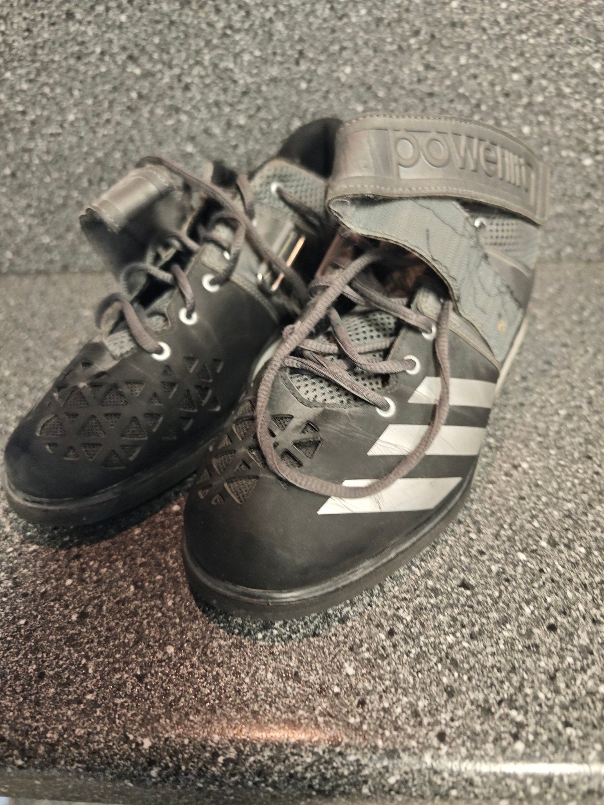 Adidas Powerlift gewichthefschoenen - Maat 42, Ophalen of Verzenden, Gebruikt