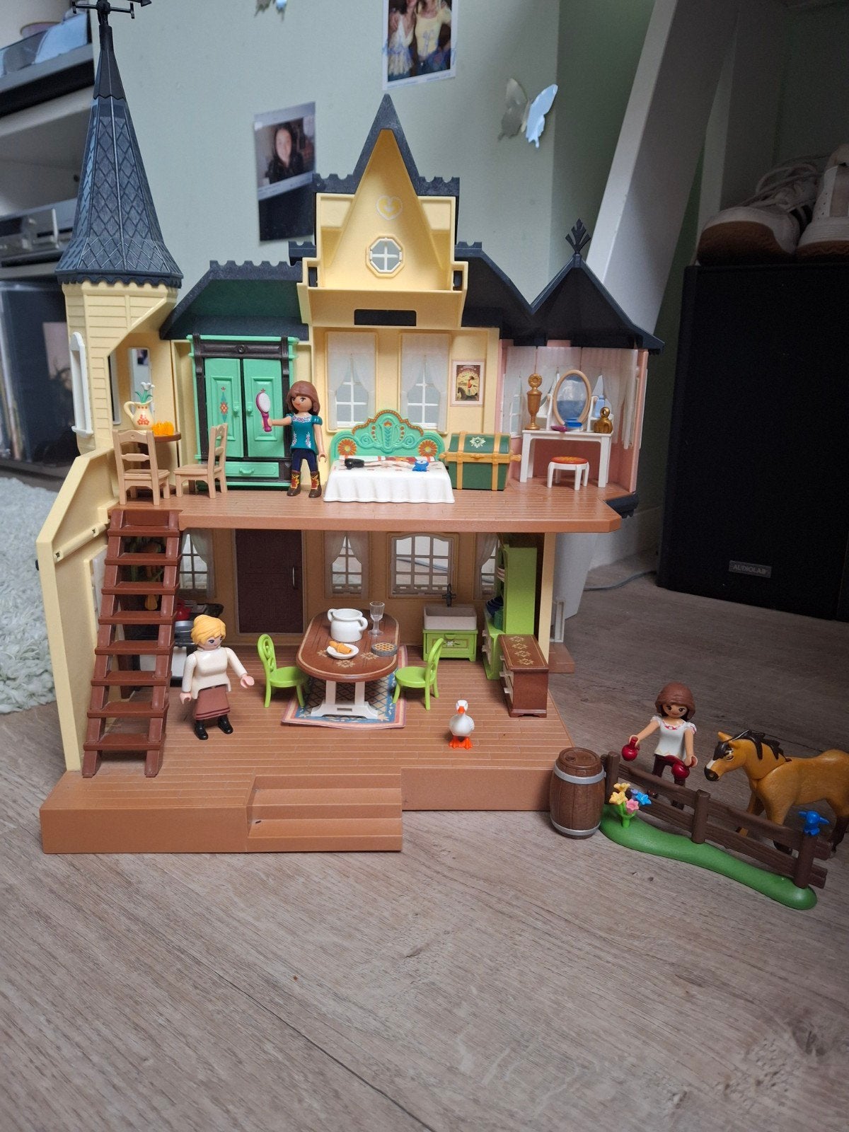 Playmobil Spirit lucky's huis + slaapkamer (9475 + 9476), Ophalen of Verzenden, Zo goed als nieuw