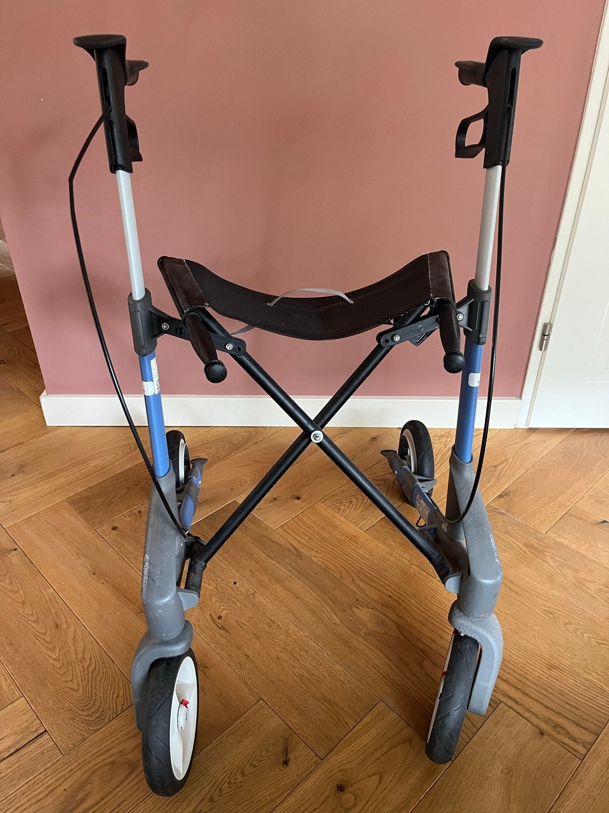 Rollator van het merk Topro (made in Norway), Ophalen, Opvouwbaar, Zo goed als nieuw