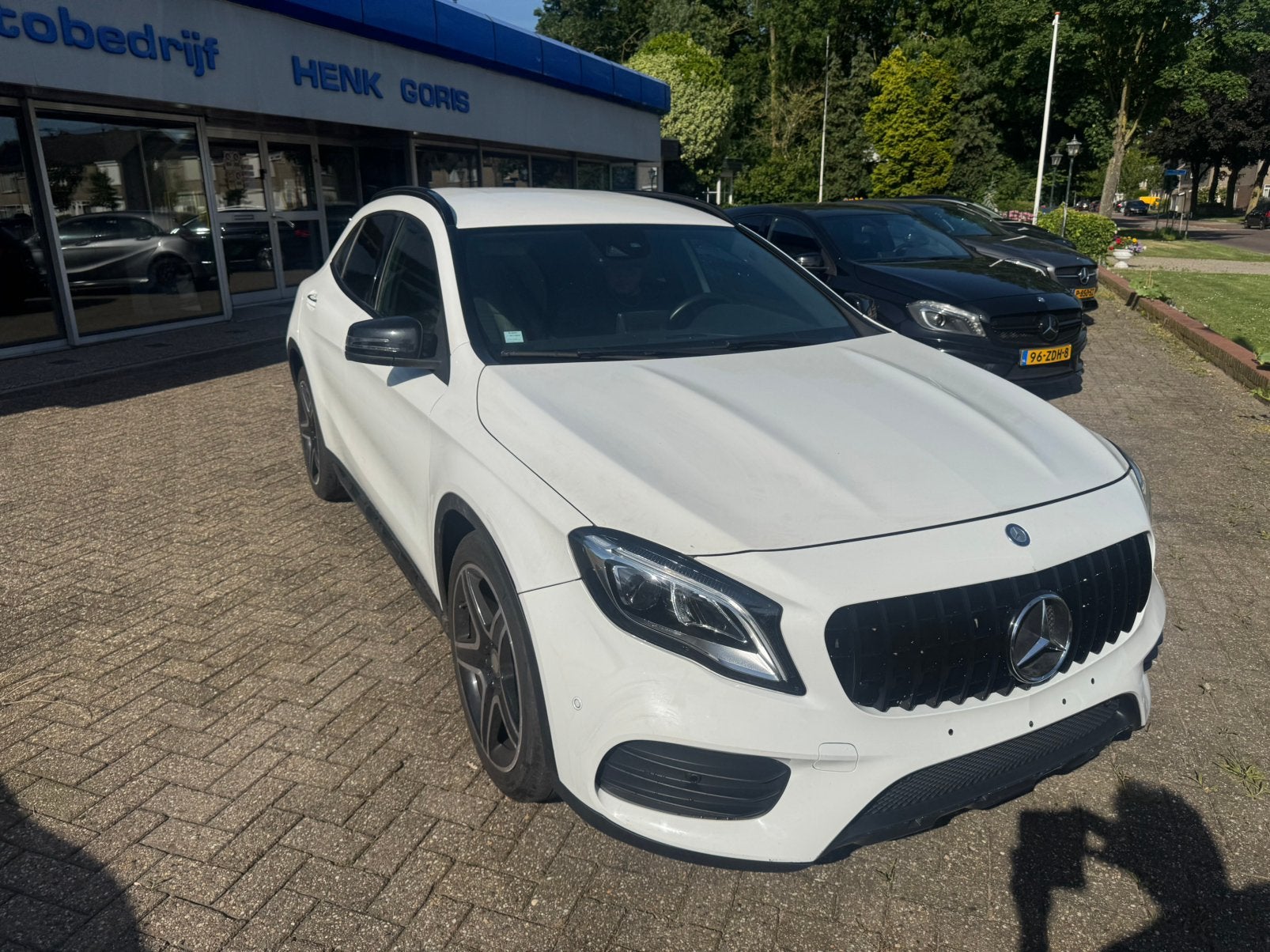 Mercedes gla 200 automaat en amg mod 2020, Auto's, 1595 cc, Particulier, SUV of Terreinwagen, 750 kg