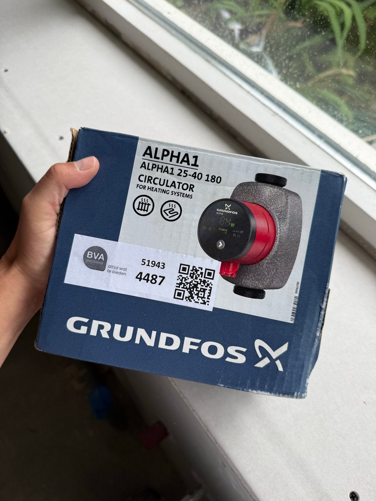 Nieuwe Grundfos ALPHA1 25-40 180 Circulatiepomp, Doe-het-zelf en Verbouw, Verwarming en Radiatoren, Ophalen, Minder dan 30 cm