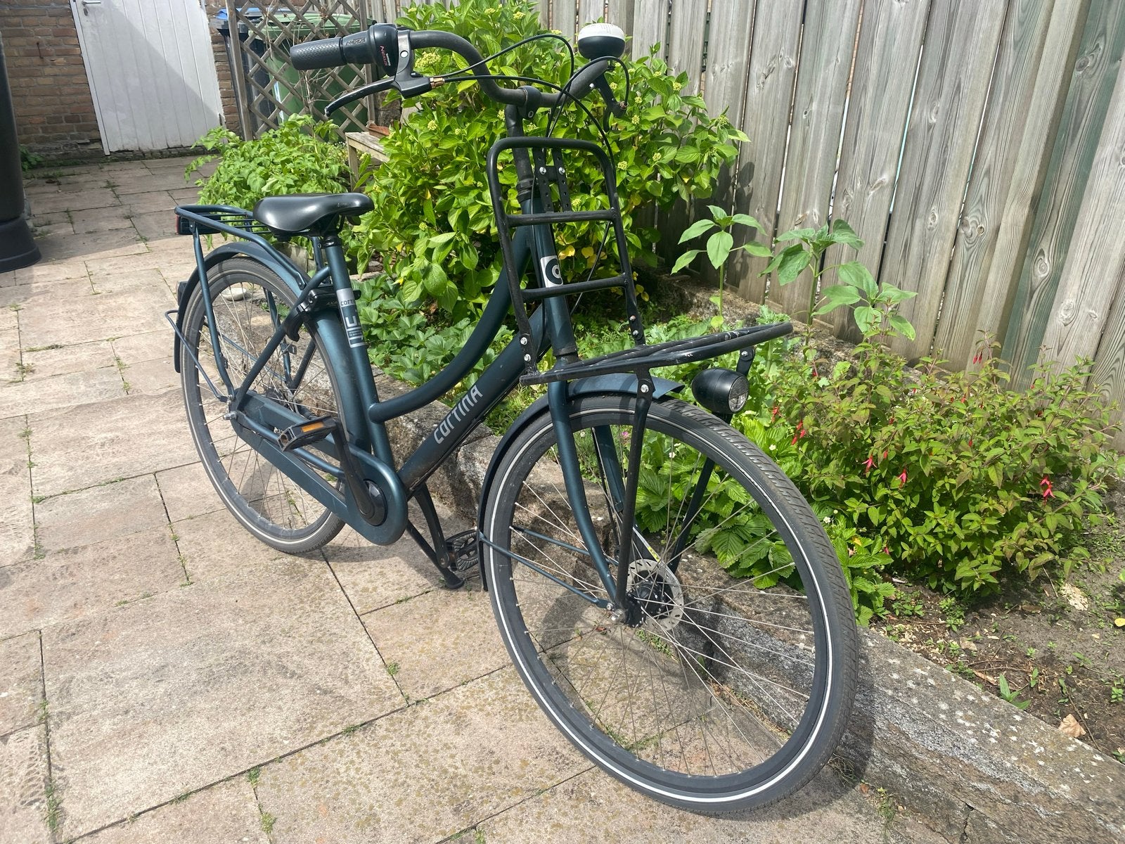 Cortina fiets, frame 50, kan wat liefde gebruiken, Fietsen en Brommers, Fietsen | Dames | Damesfietsen, Gebruikt, Versnellingen