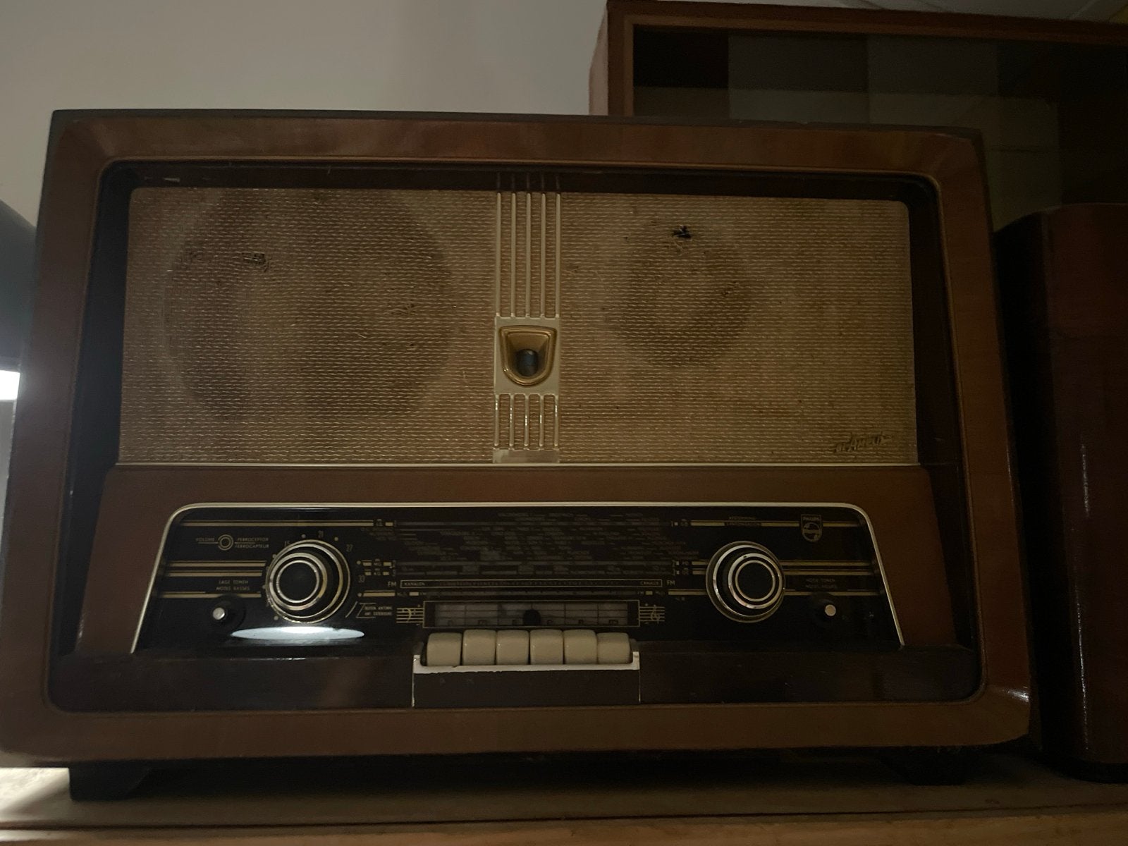Vintage Philips buizenradio - werkend, Audio, Tv en Foto, Radio's, Ophalen, Gebruikt, Radio