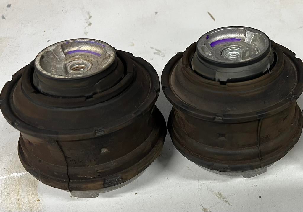 W211 en W220 Mercedes M113k motorsteunen set E55 AMG, Ophalen of Verzenden, Gebruikt, Mercedes-Benz