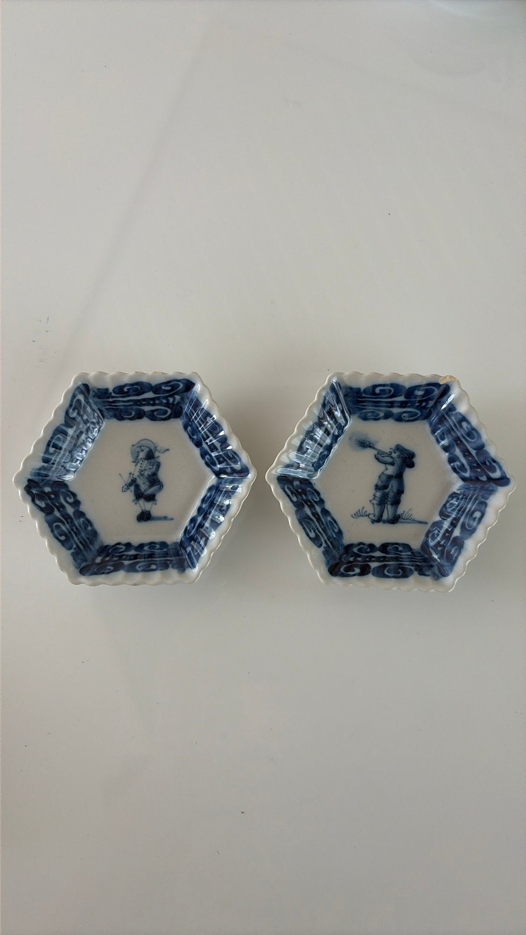 2 schoteltjes, Ophalen