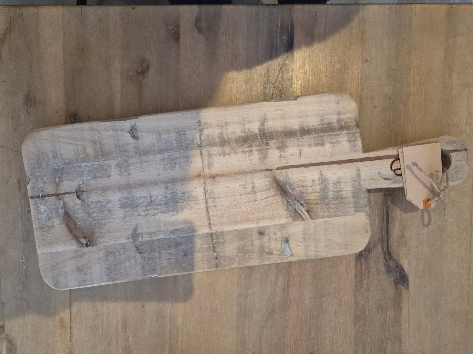 Robuuste serveerplank van gerecycled hout - Dutch Mood, Hout, Snij-/serveerplank, Nieuw, Ophalen of Verzenden