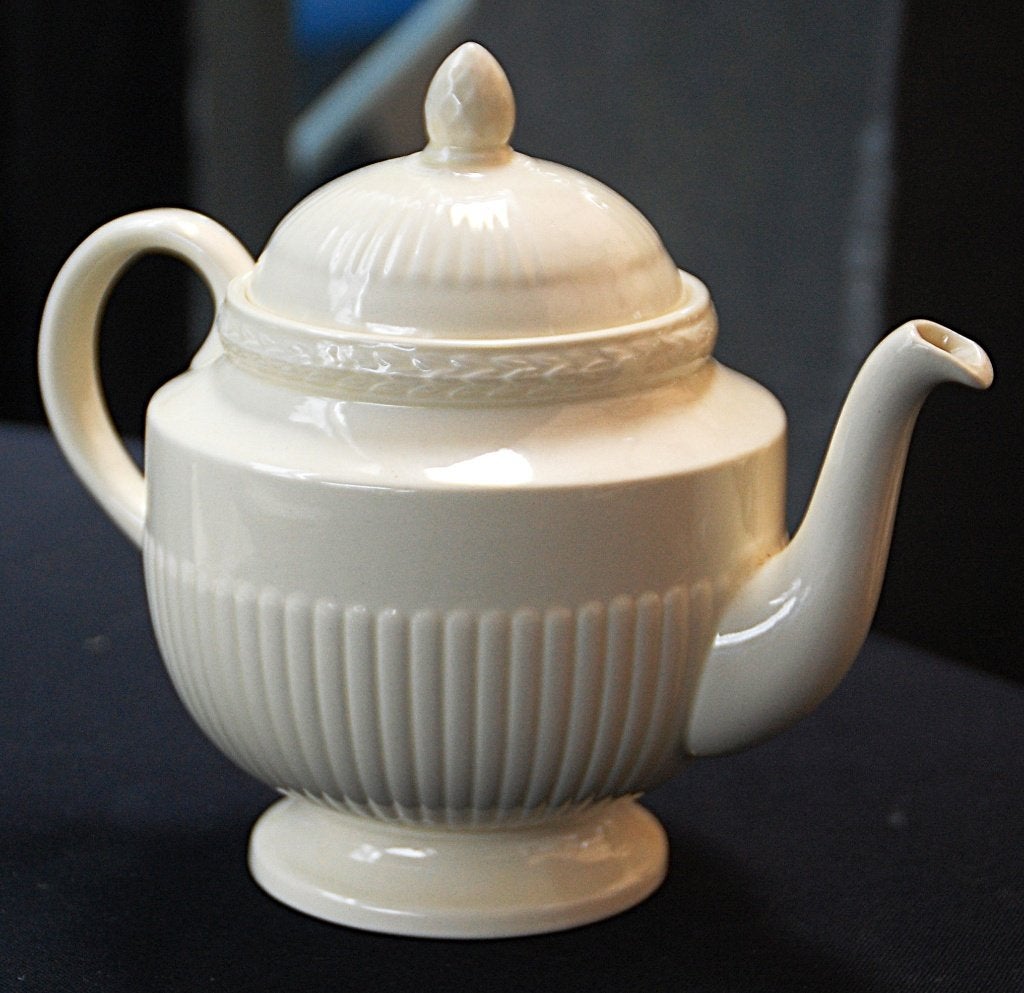 wedgwood Edme theepot, Huis en Inrichting, Keuken | Servies, Ophalen of Verzenden, Zo goed als nieuw, Porselein, Overige typen