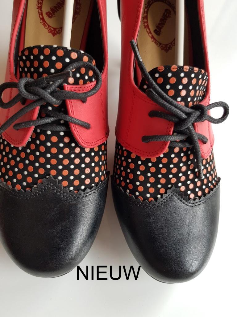 Rode Banned Nita oxford pumps vintage look maat 39, Kleding | Dames, Schoenen, Verzenden, Nieuw, Rood