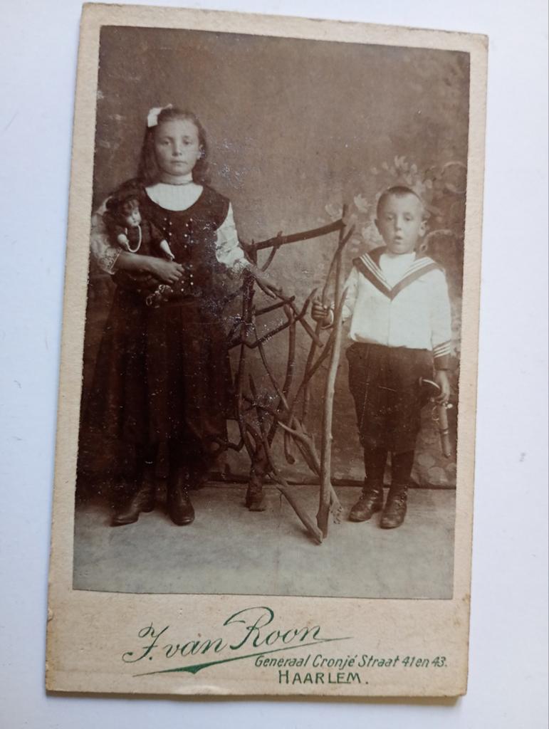 CDV Haarlem Kind Jongen en Meisje, Verzamelen, Foto's en Prenten, Gebruikt, Foto, Ophalen of Verzenden, Voor 1940