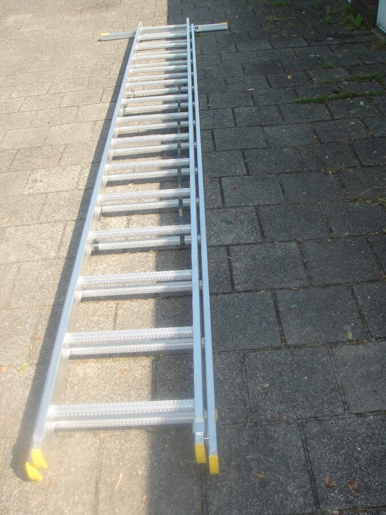 Ladder 2-delig, Ophalen, Zo goed als nieuw, Ladder, 4 meter of meer