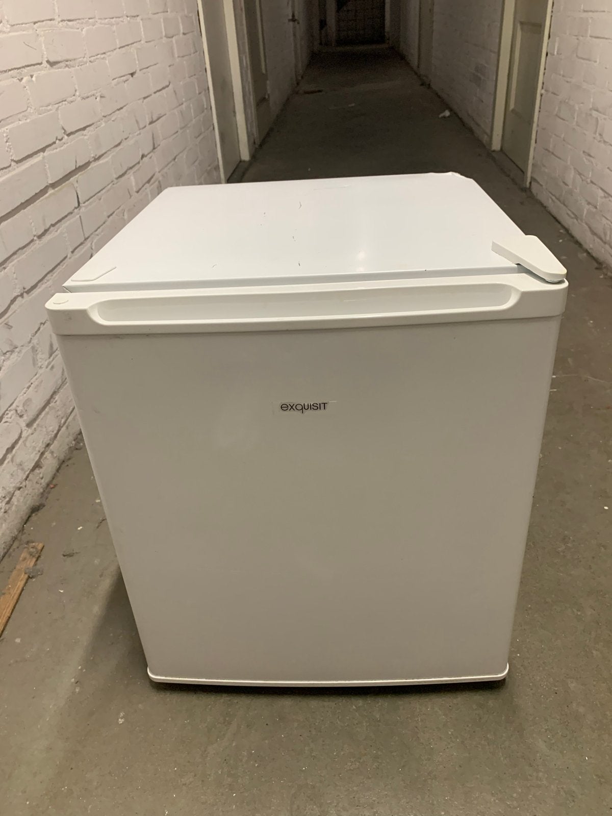Exquisit mini koelkast met vriesvak - Gebruikt, Witgoed en Apparatuur, Koelkasten en IJskasten, Ophalen, Gebruikt, Minder dan 75 liter