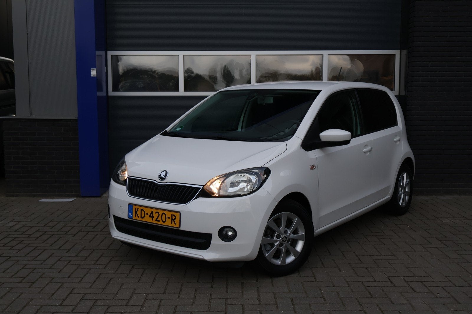 Skoda Citigo 1.0 Airco I Cruise I 5 deurs, Voorwielaandrijving, Stof, Euro 6, 840 kg