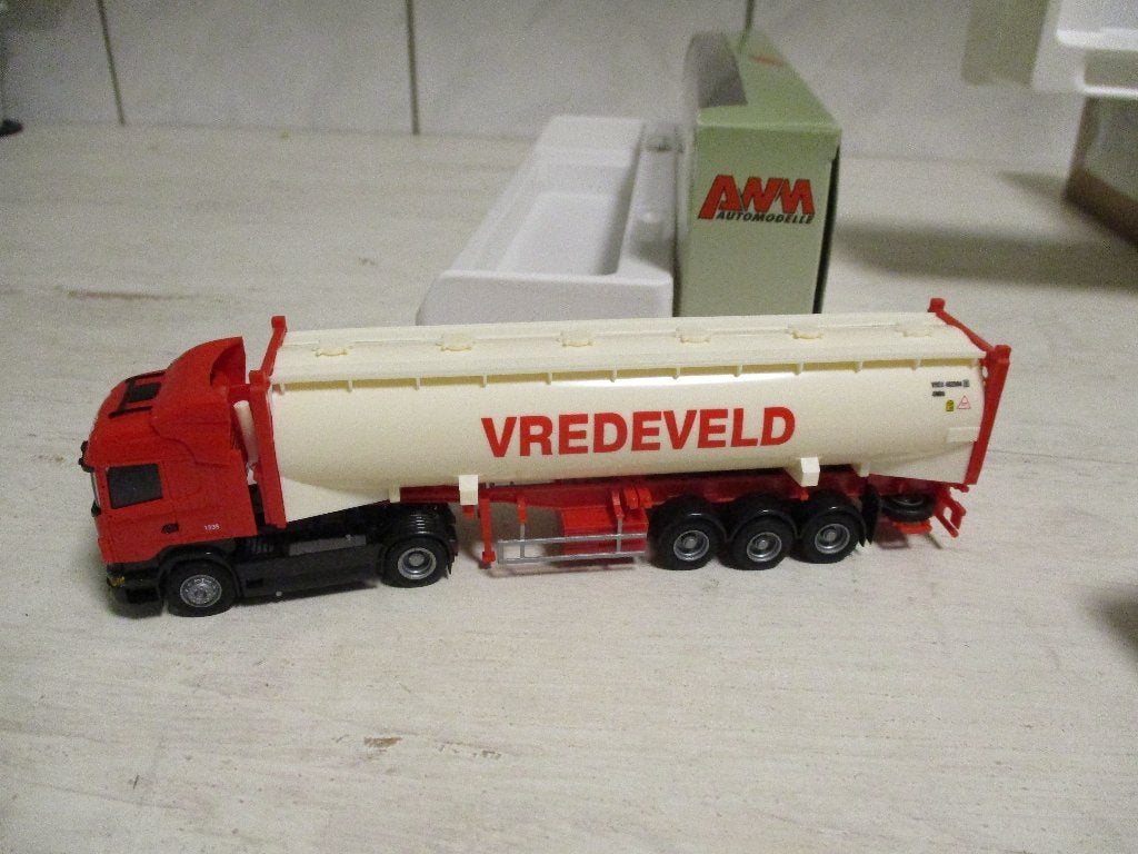 AWM Scania Vrachtwagen Vredeveld. Schaal 1:87, Hobby en Vrije tijd, Modelauto's | 1:87, Ophalen of Verzenden, Nieuw, Bus of Vrachtwagen