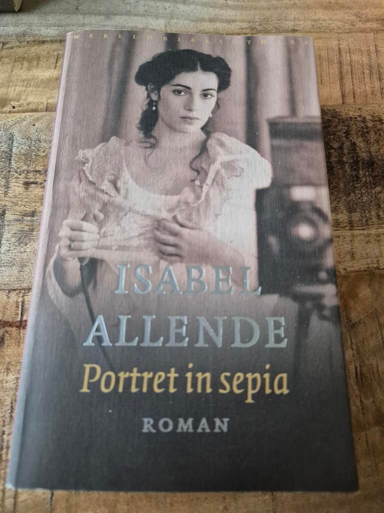 Isabel Allende - Portret in sepia, Ophalen of Verzenden, Gelezen, Isabel Allende