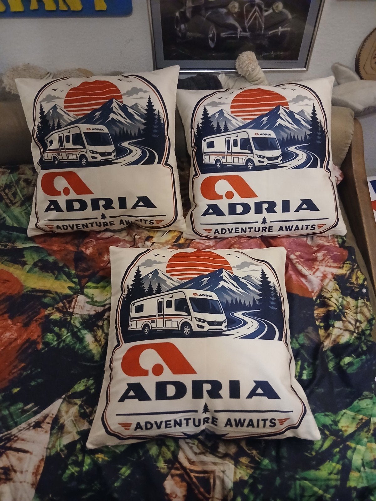 3 Adria Camper Sierkussens - Adventure Awaits, Caravans en Kamperen, Ophalen, Zo goed als nieuw