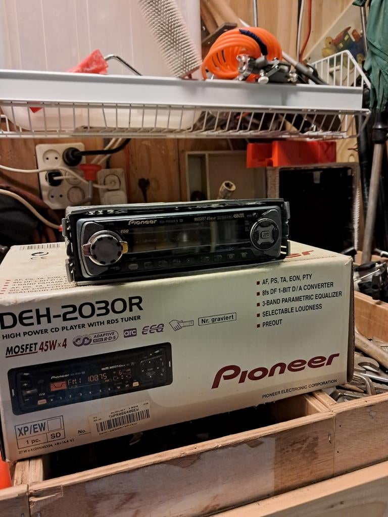 Pioneer DEH-2030R met originele doos, Ophalen of Verzenden, Gebruikt