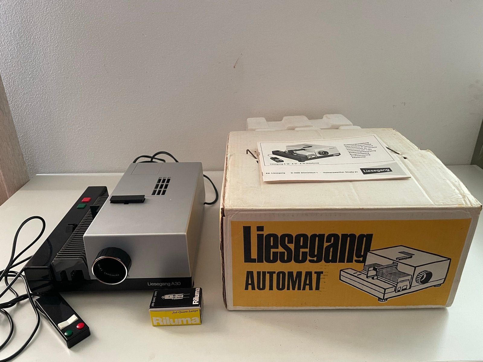 Originele Liesegang dia projector met doos, Ophalen, Gebruikt