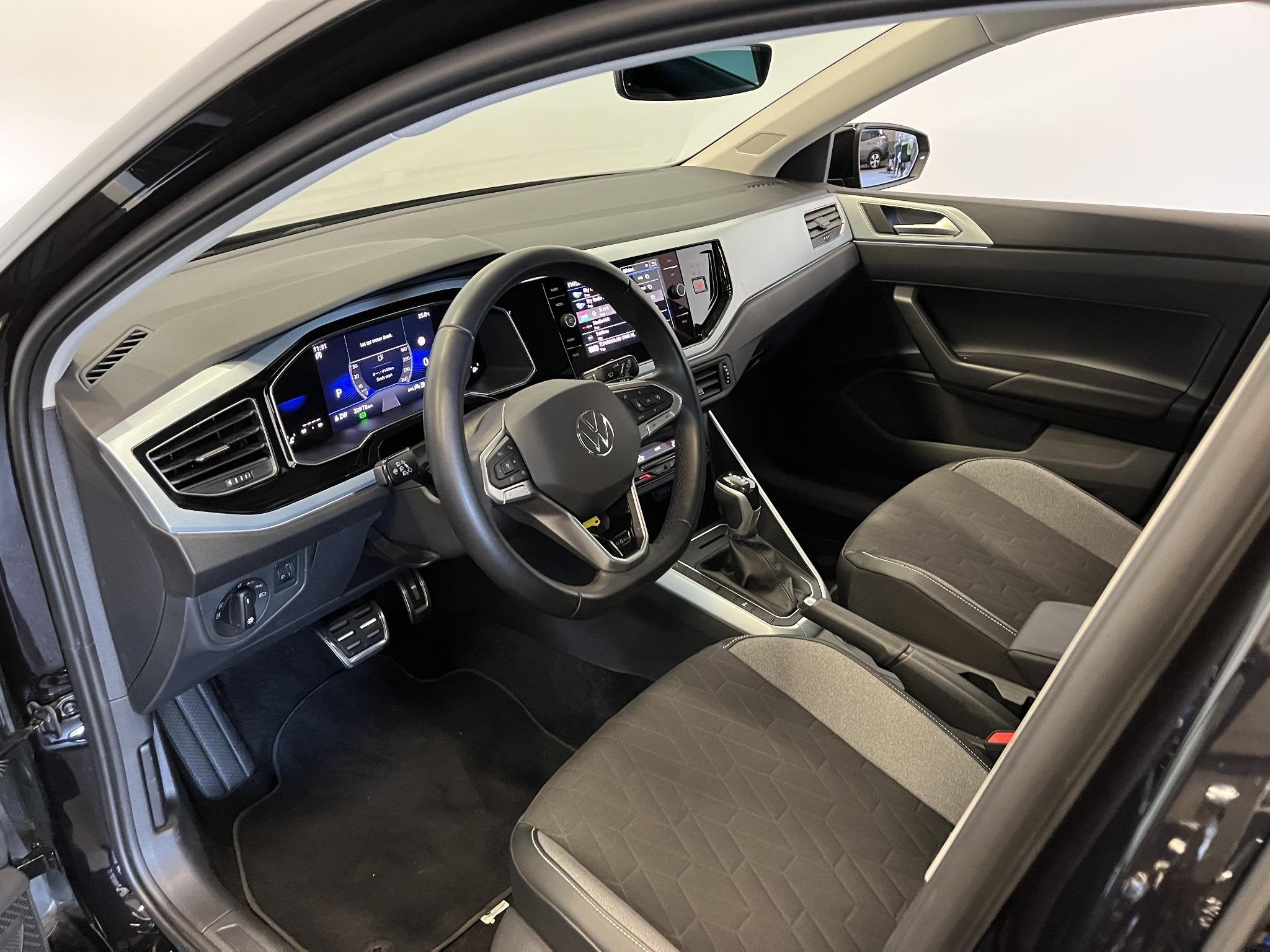 Volkswagen Polo 1.0 TSI Automaat Goal Navigatie Apple Carpla, Stof, Gebruikt, Zwart, 95 pk