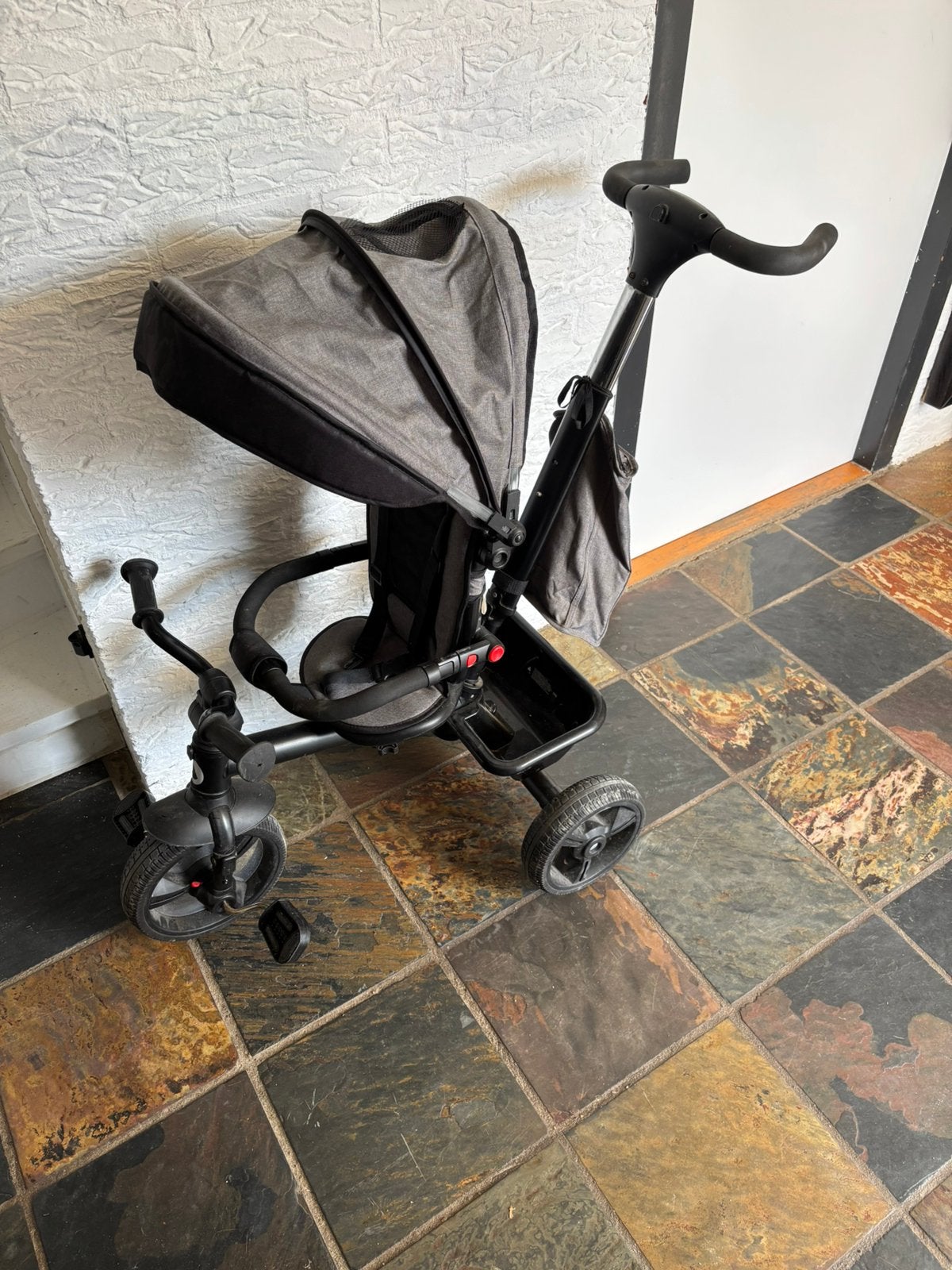 Driewieler met kap, tas en bakje, Kinderen en Baby's, Buggy's, Ophalen of Verzenden, Zo goed als nieuw