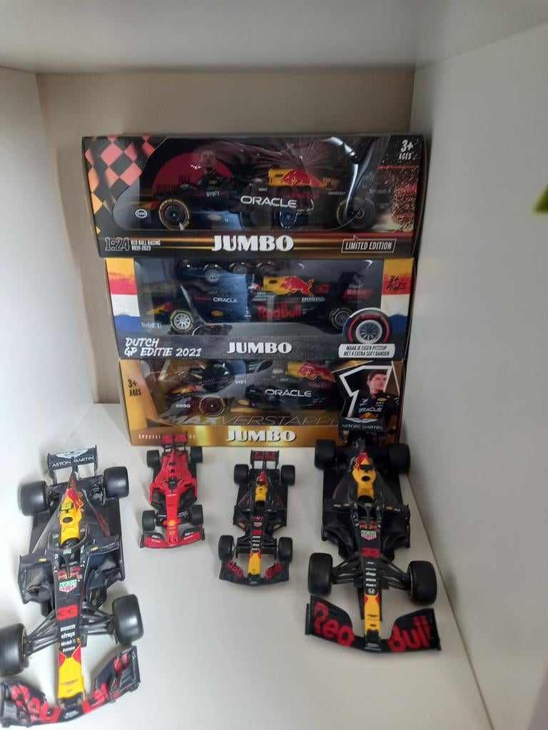 Verschillen auto's van Max Verstappen, Ophalen, Zo goed als nieuw, Bburago