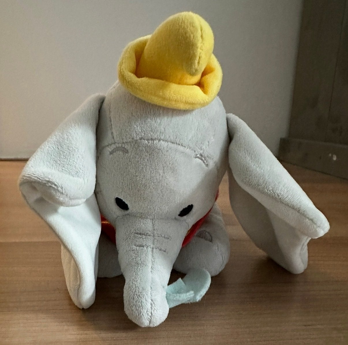 Schattige Dumbo knuffel van Disney, Disney, Grijs, Ophalen of Verzenden, Zo goed als nieuw