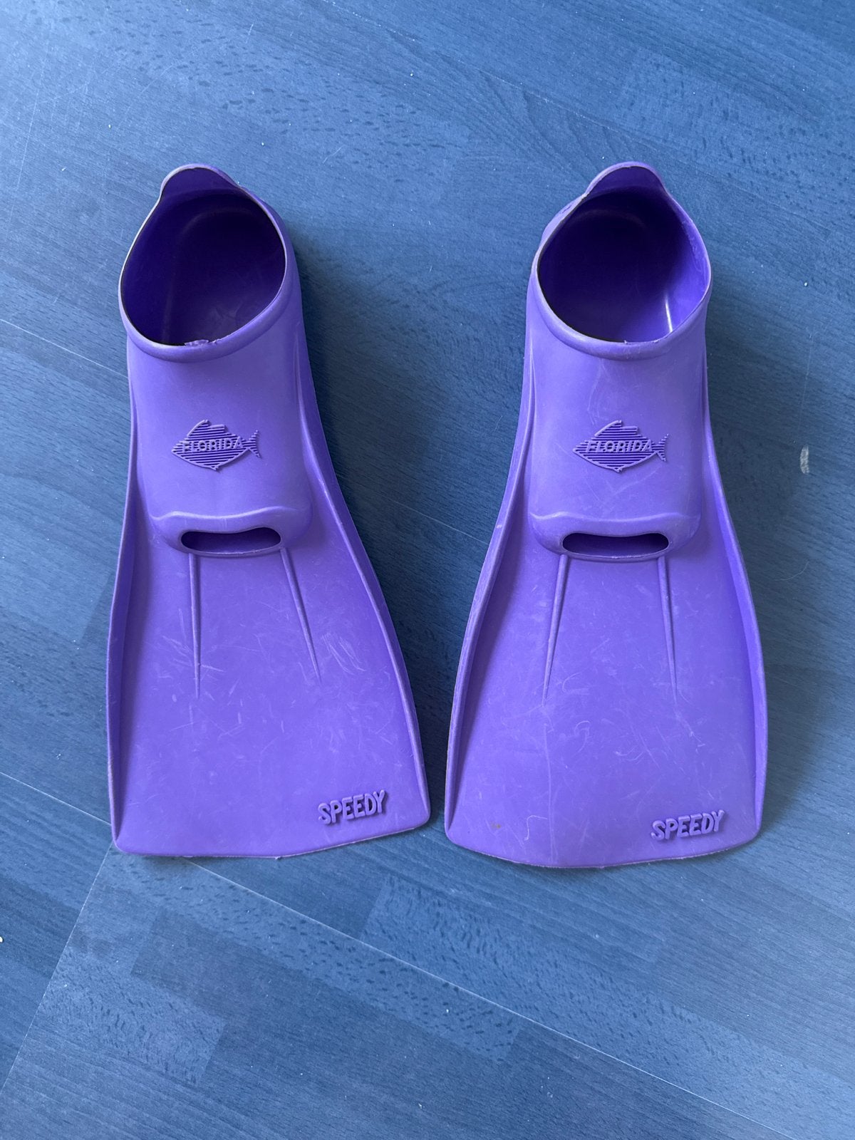 Paarse Flippers Maat 26-28 - Ideaal voor jonge zwemmers, Watersport en Boten, Ophalen of Verzenden, Gebruikt, Zwem- of Duikvliezen