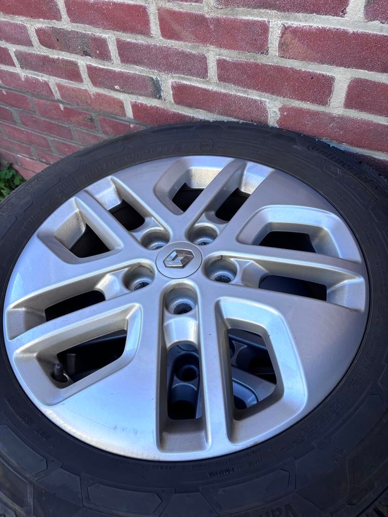 Winterbanden op originele velgen Renault Trafic 215/60 R17C, Auto-onderdelen, Banden en Velgen, Ophalen, Banden en Velgen, 17 inch