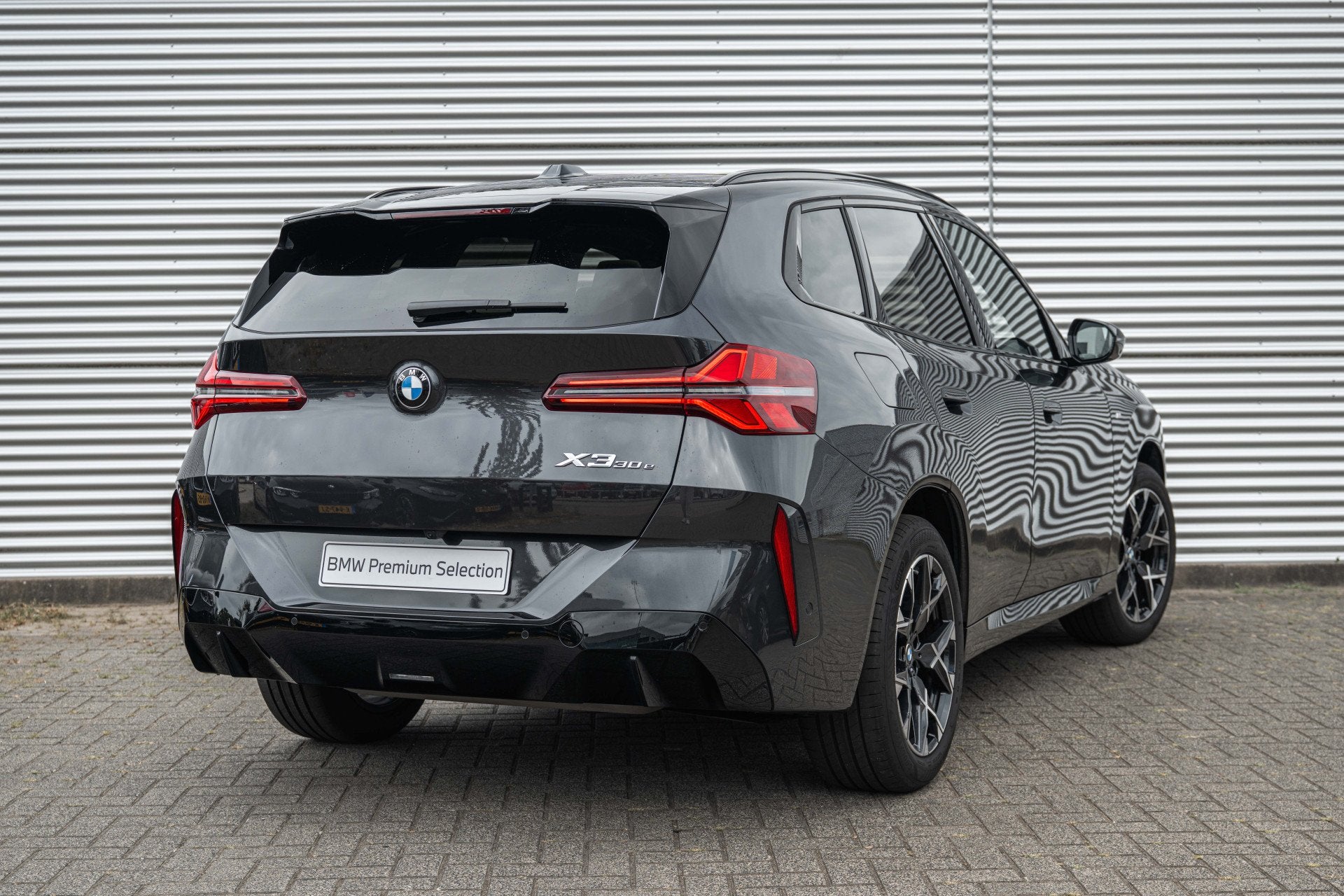 BMW X3 xDrive30e M Sport Automaat / Trekhaak / Panoramadak /, Auto's, Automaat, Gebruikt, Beige, Bedrijf