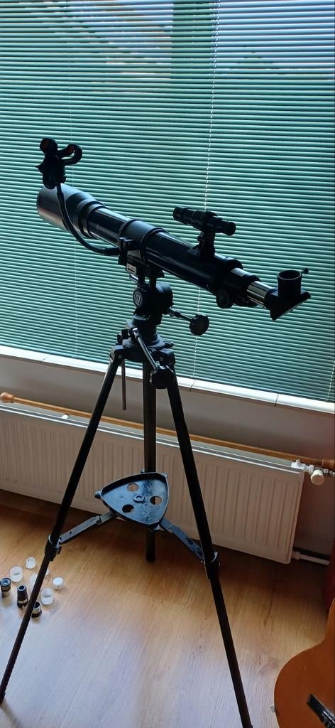 Bresser Refractor Telescoop 70/700 met diverse oculairs, Gebruikt, Lenzentelescoop (refractor), Met statief, Ophalen of Verzenden