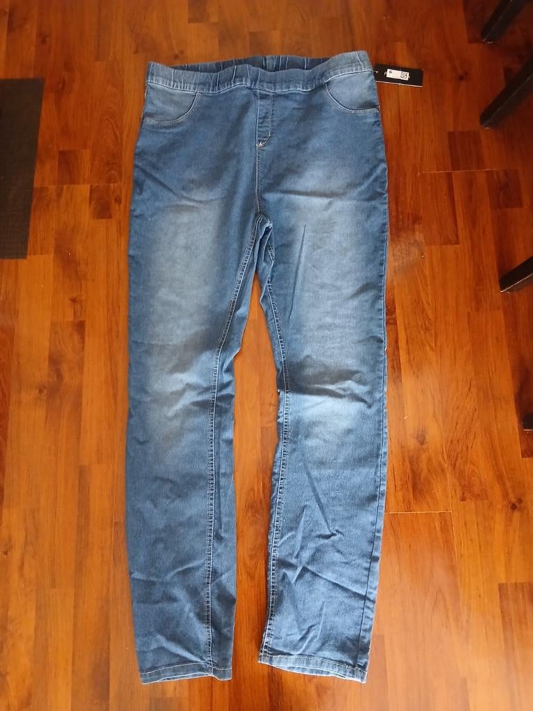 Nieuwe dames Jegging maat xxl
Pescara, Kleding | Dames, Spijkerbroeken en Jeans, Blauw, Overige jeansmaten, Pescara, Nieuw