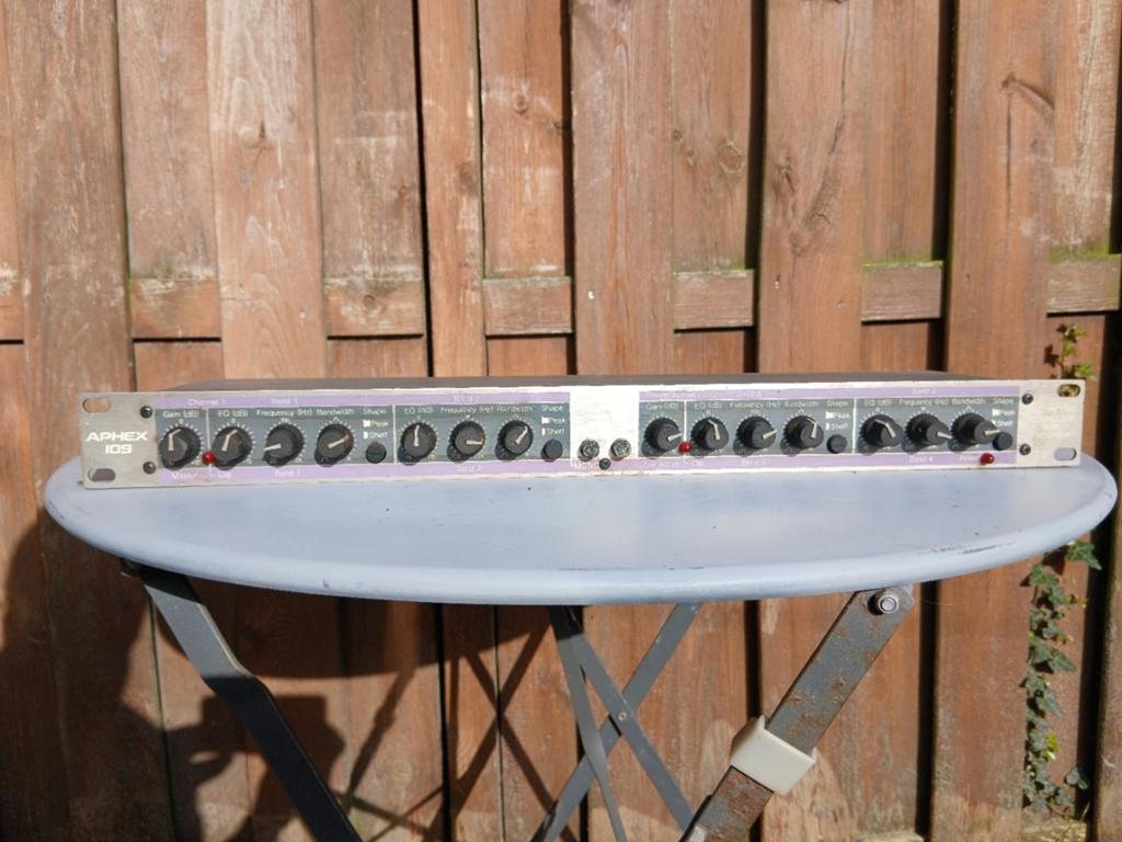 Aphex 109 Tubessence Parametric EQ Zonder adapter / Poweron, Ophalen of Verzenden, Gebruikt