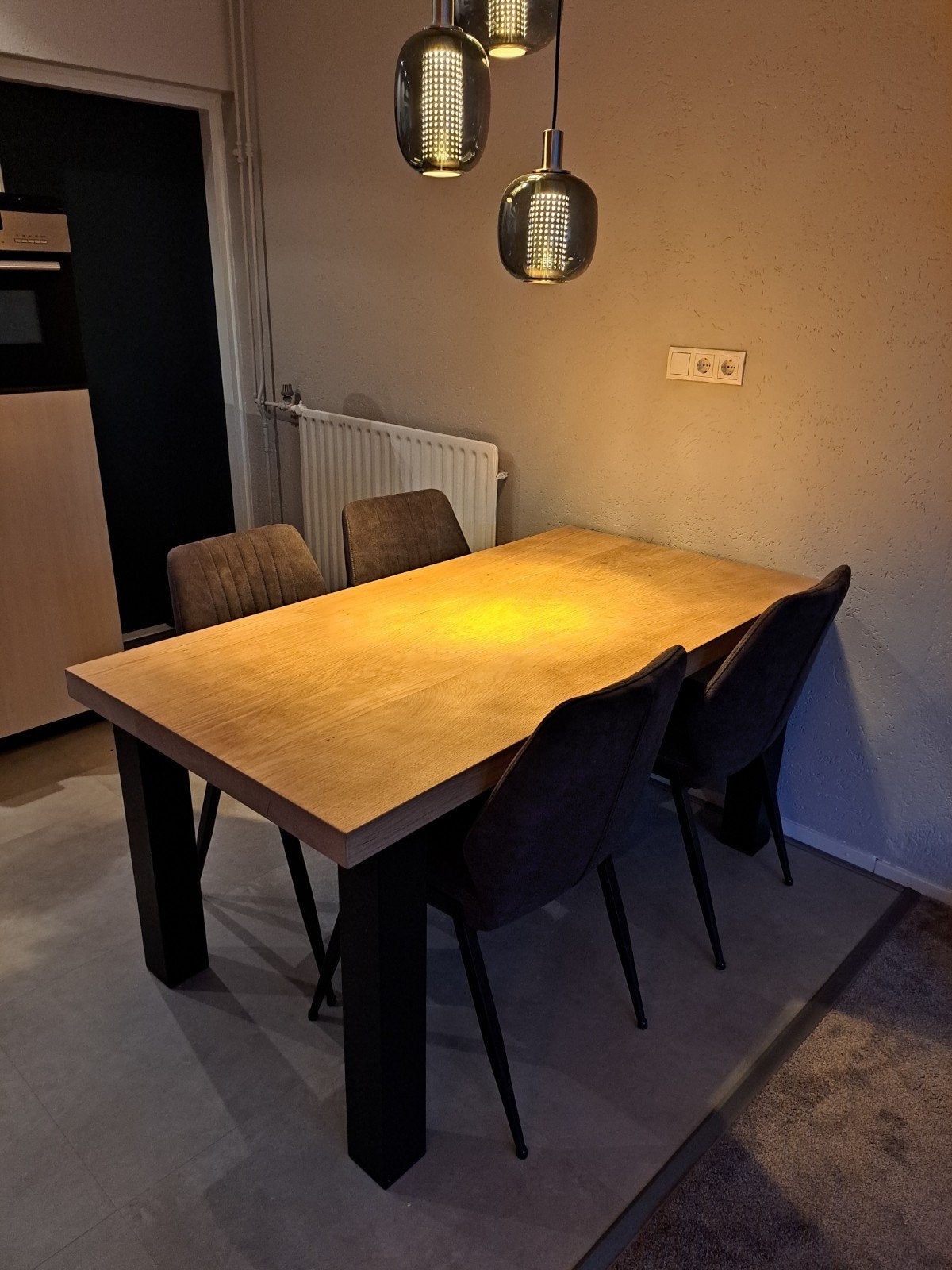 Eikenhouten tafel en 4 stoelen, Ophalen, Rechthoekig, Eikenhout, 50 tot 100 cm