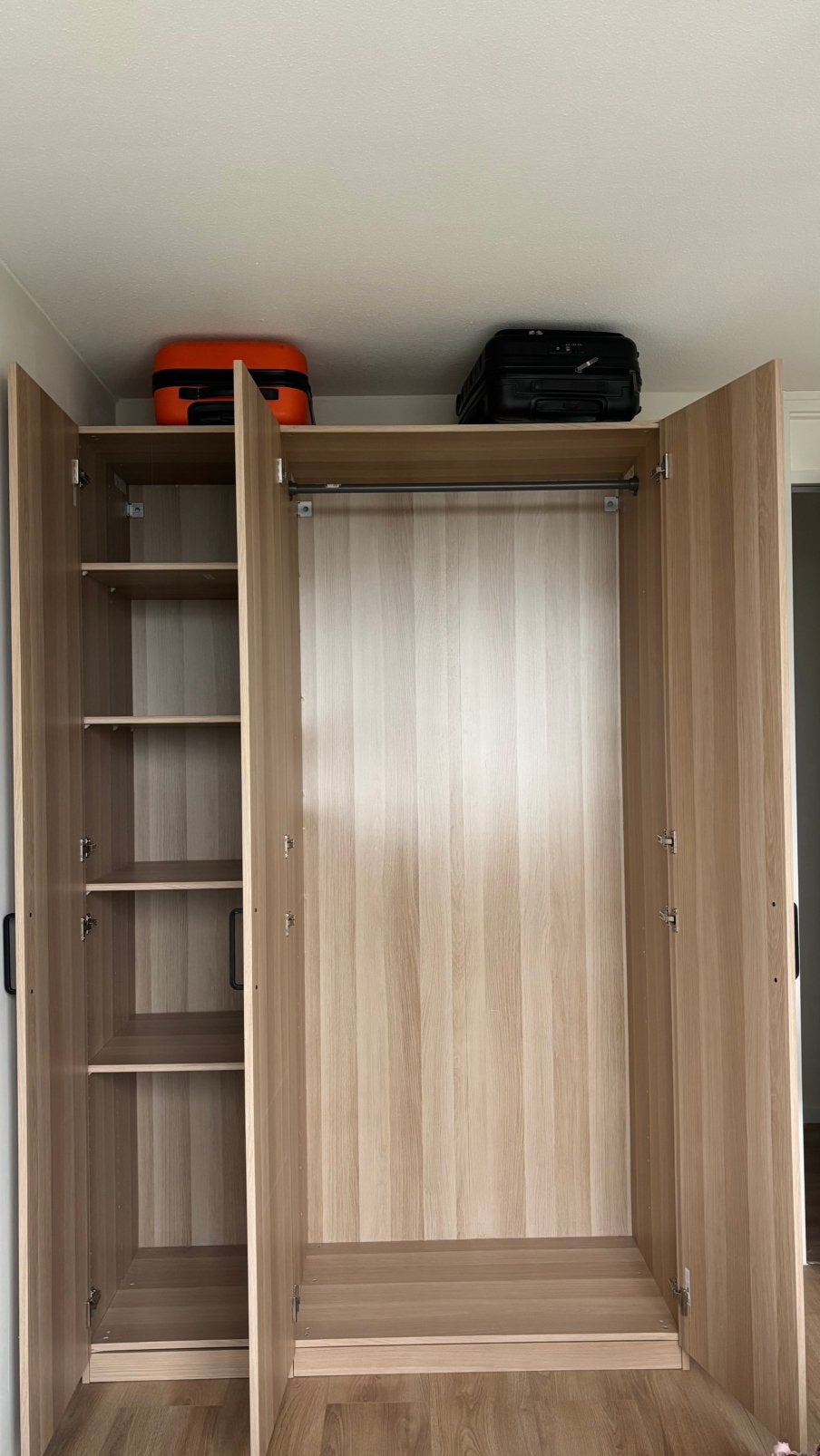 IKEA pax kledingkast, Ophalen, 100 tot 150 cm, 200 cm of meer, Zo goed als nieuw