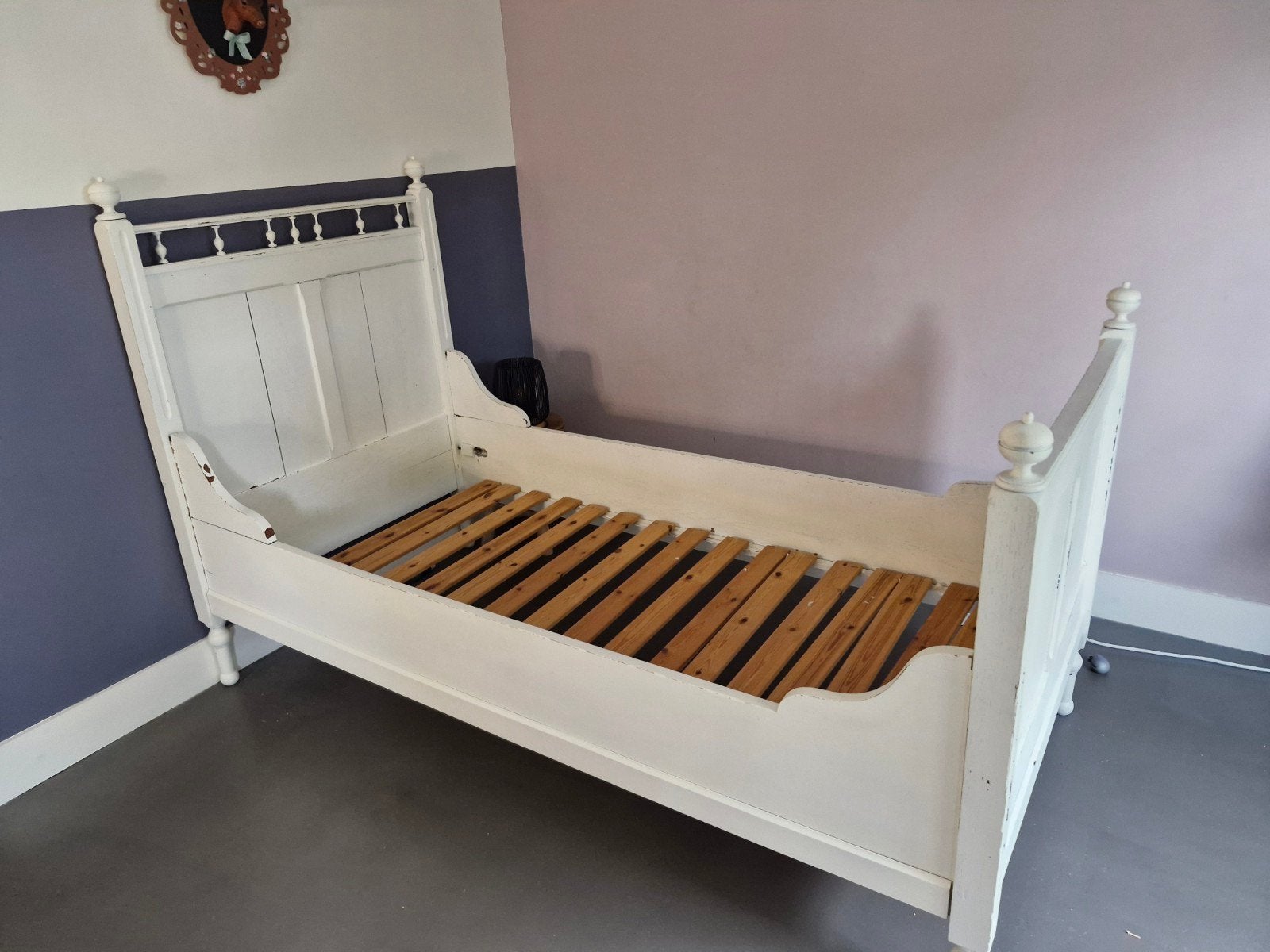 Brocante kinderkamer (bed + kast), Ophalen, 85 tot 100 cm, Gebruikt, Lattenbodem