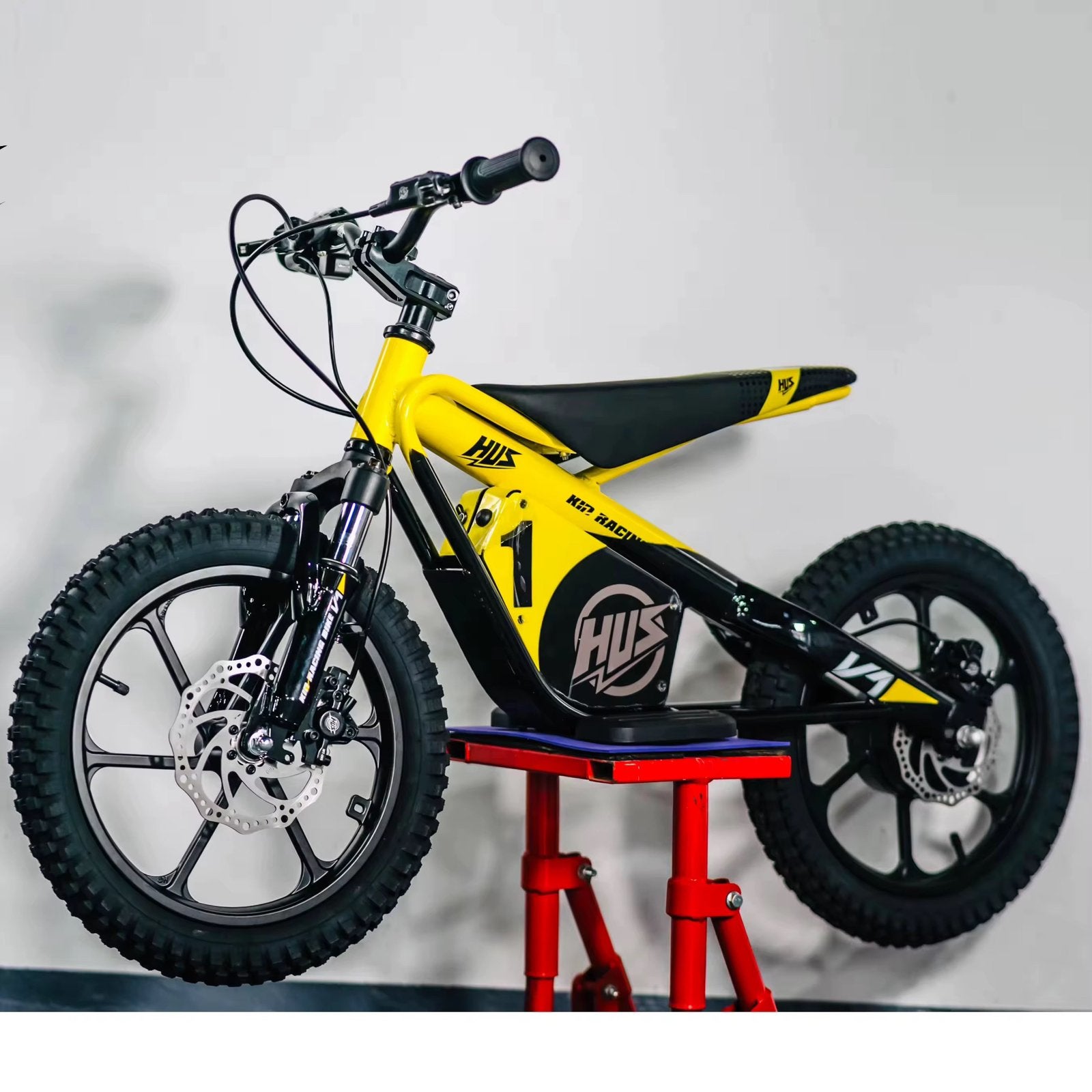 Hus 12 inch elektrische kinderbalansfiets, ktm, stacyc, Ophalen of Verzenden, Zo goed als nieuw, Overige typen