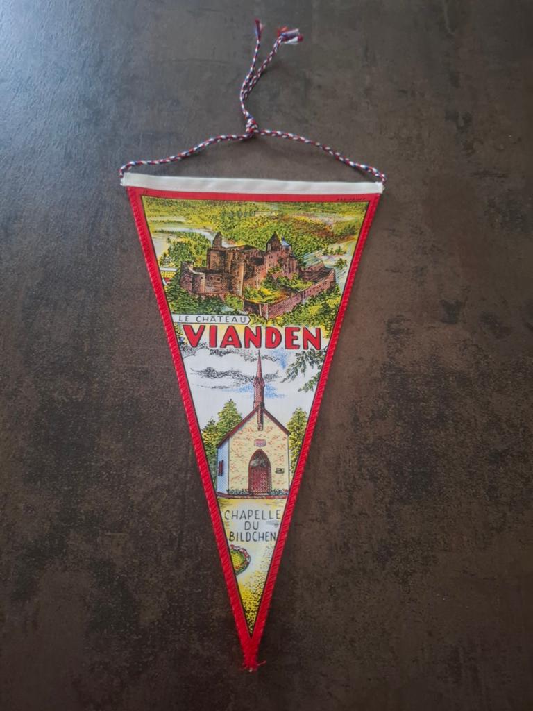 Vianden vlag, het kasteel (le Chateau), Ophalen of Verzenden