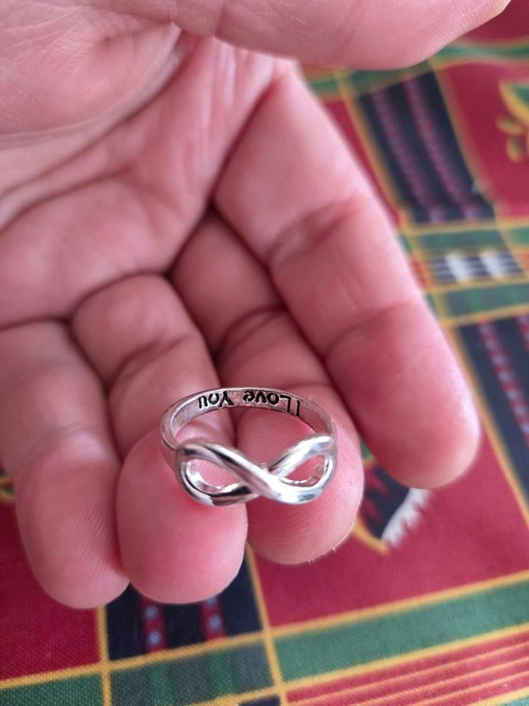Zilverkleurige Infinity Ring Maat 16 - 'I Love You', Sieraden, Tassen en Uiterlijk, Ringen, Overige materialen, Nieuw, Ophalen of Verzenden