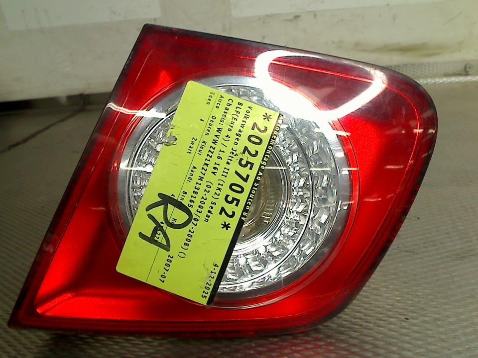 Achterlicht Rechts Volkswagen Jetta III (1K2) 2007 1K5945094, Auto-onderdelen, Gebruikt, Volkswagen, Volkswagen AG, Kundenbetreuung@volkswagen.de