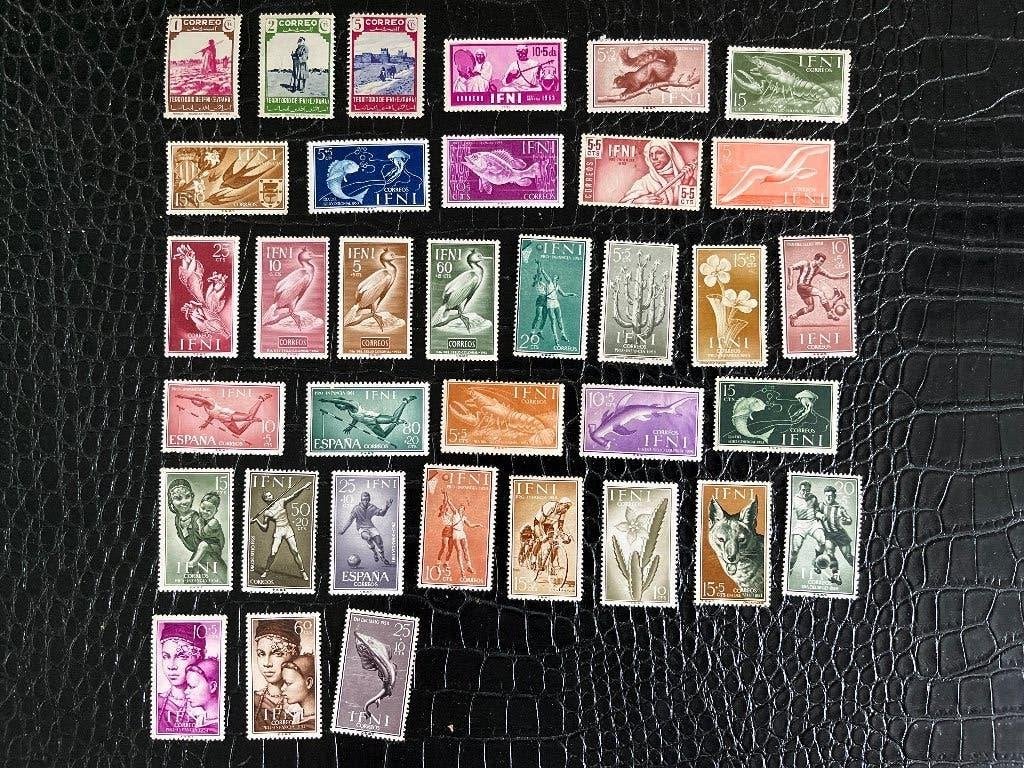 Ifni (Spaans gebied), Postzegels en Munten, Postzegels | Volle albums en Verzamelingen, Ophalen of Verzenden, Buitenland