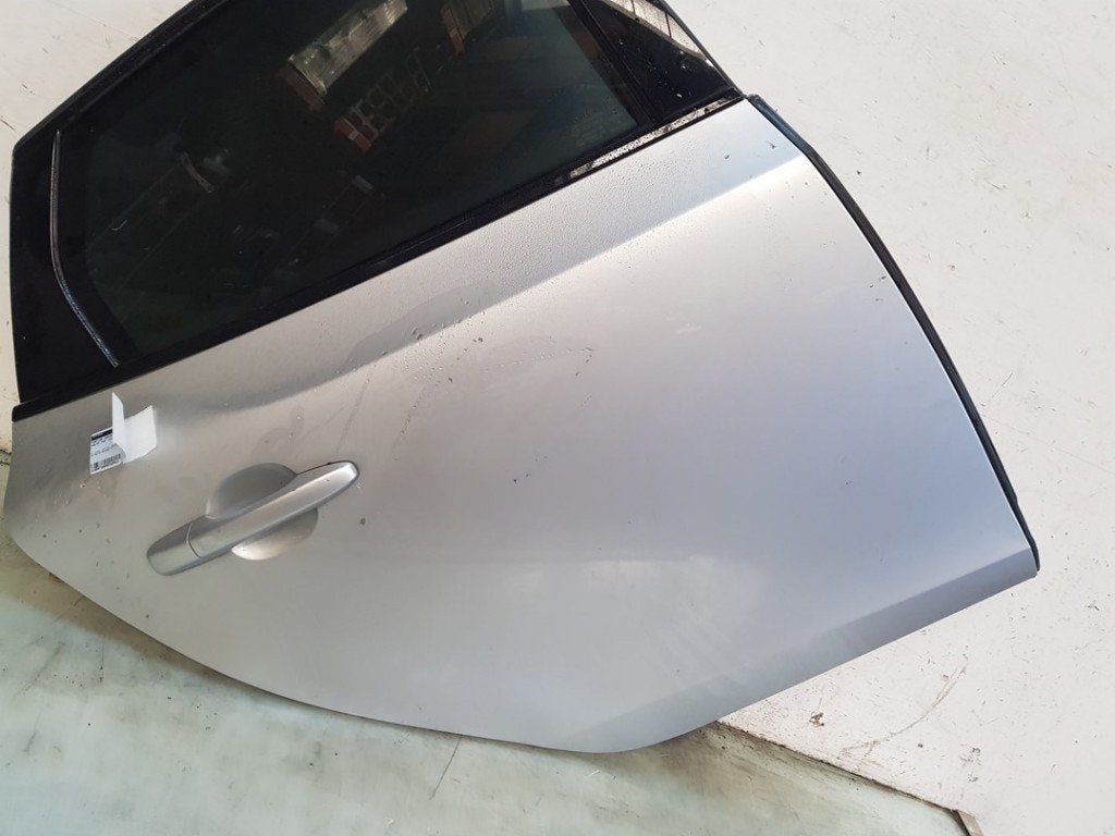 Portier Rechts Achter Volvo V40 (MV) 2019 32351000, Gebruikt, Siegburger Straße 229, Köln 50679, , Duitsland, Info@volvocars.com