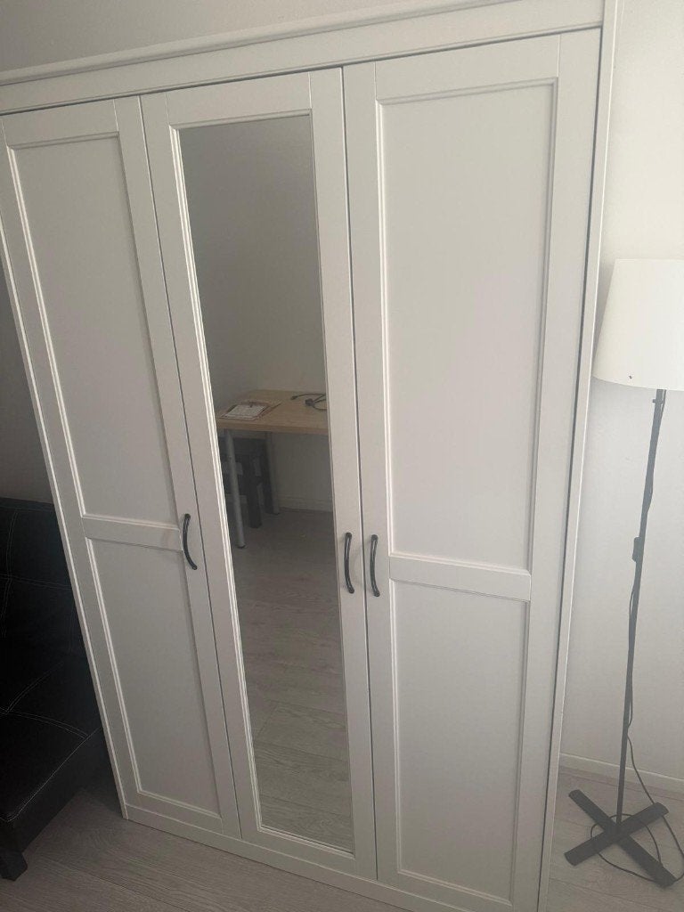 KEA SONGESAND kledingkast wit met spiegel – 120x60x191 cm, Huis en Inrichting, Kasten | Kledingkasten, Ophalen, Gebruikt, 100 tot 150 cm