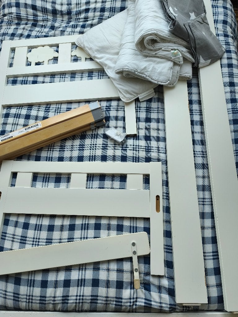 ikea  wit peuterbed KRITTER compleet, 70 tot 85 cm, 140 tot 160 cm, Zo goed als nieuw, Ophalen