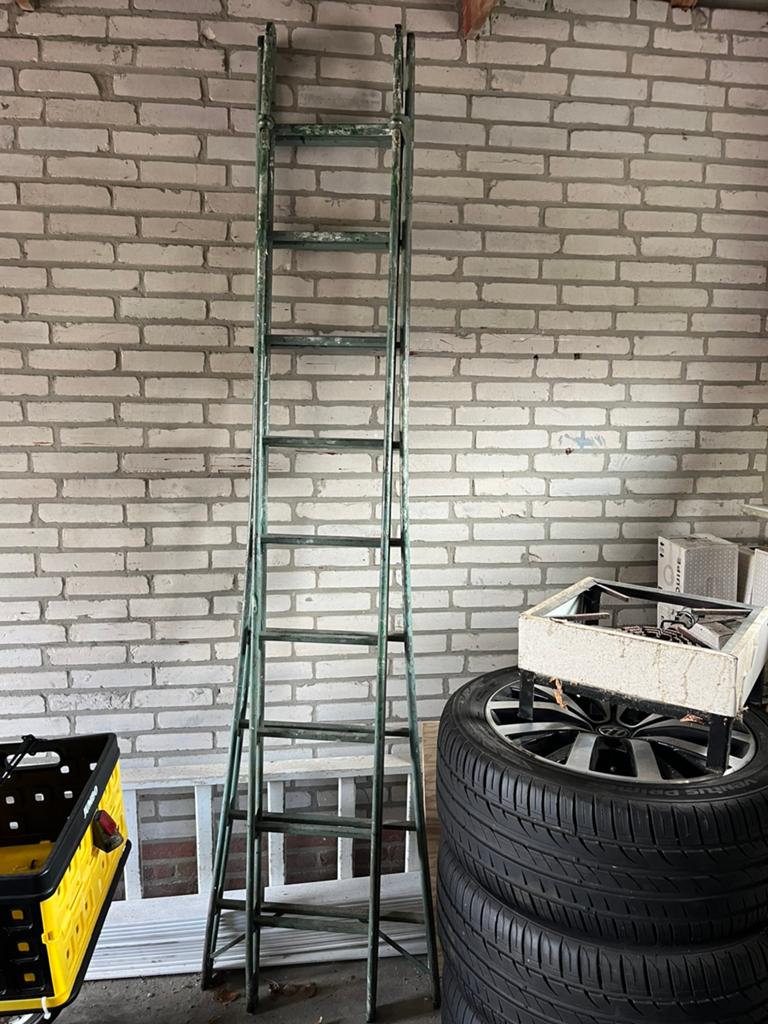 Oude trap/ladder, Doe-het-zelf en Verbouw, Ladders en Trappen, Ophalen, Gebruikt, 2 tot 4 meter