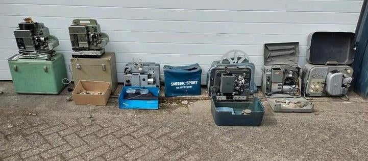 16 mm filmprojectoren voor reparatie of onderdelen, Ophalen, Nvt, tweedehands artikel, Divers, Niet werkend