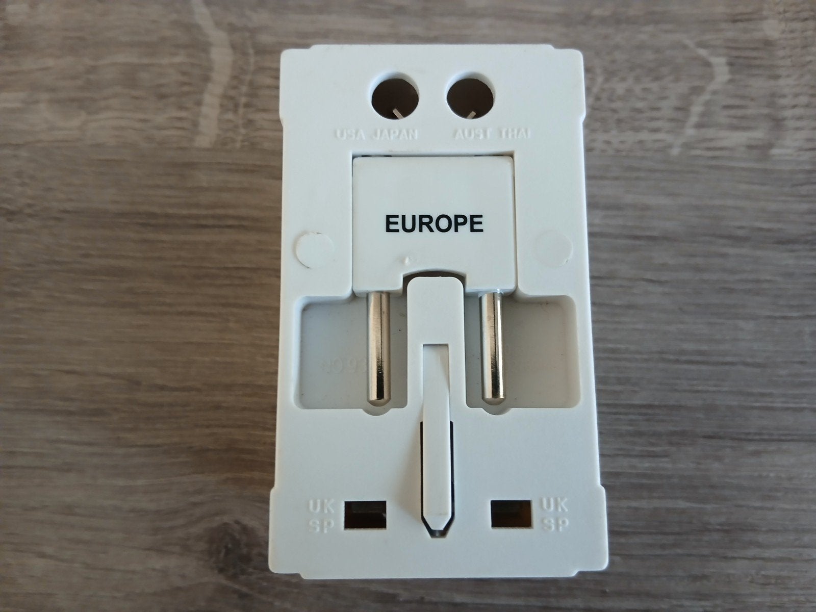 Reisstekker met inklapbare elementen, Doe-het-zelf en Verbouw, Elektra en Kabels, Ophalen of Verzenden, Zo goed als nieuw, Stekker