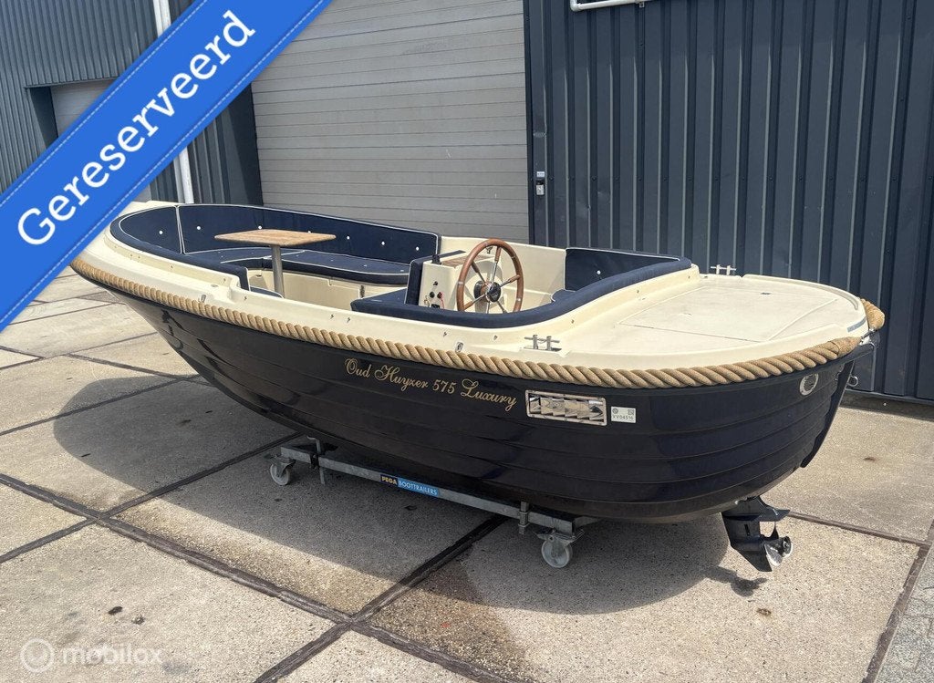 Oudhuijzer 575 sloep met buiskap / 15 pk Yamaha, Watersport en Boten, Overige brandstoffen
