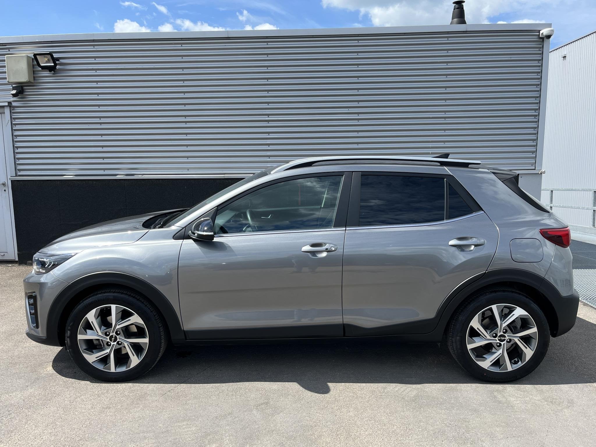 Kia Stonic 1.0 T-GDi MHEV GT-Line Stoel- & Stuurwiel verwarm, Auto's, Kia, Voorwielaandrijving, Euro 6, Origineel Nederlands, Handgeschakeld