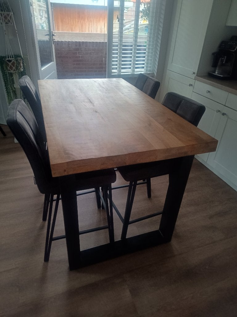 Eettafel, Gebruikt, 100 tot 150 cm, 50 tot 100 cm, Vier personen